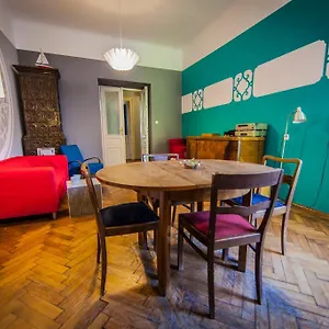 Travellers Hostel