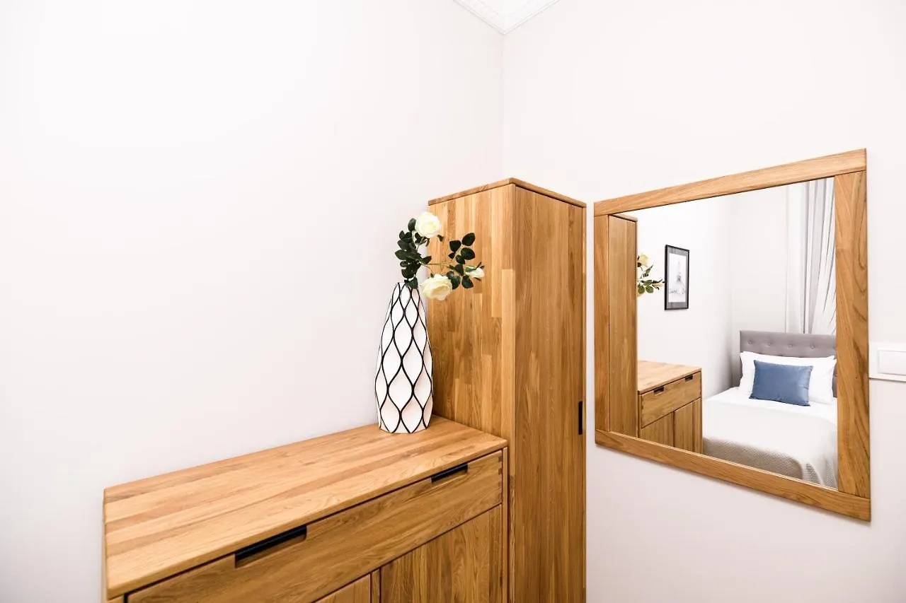 Apart Residence Arianska 16 By Nearto Pl Krakow 0*,