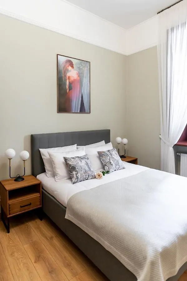 Apart Residence Ariańska 16 by NEARTO PL Kraków Polska