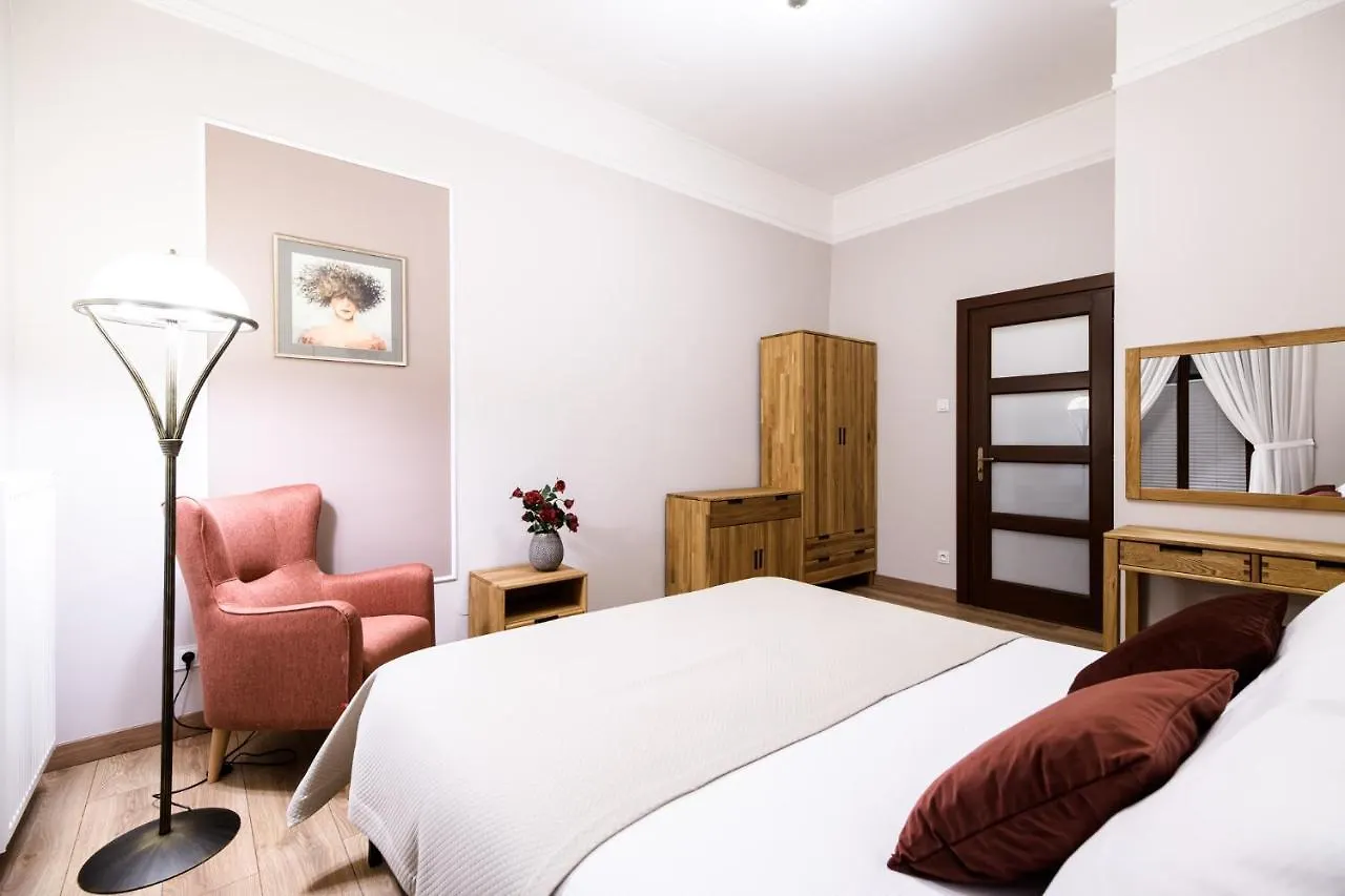 Hotel apartamentowy Apart Residence Ariańska 16 by NEARTO PL Kraków Polska